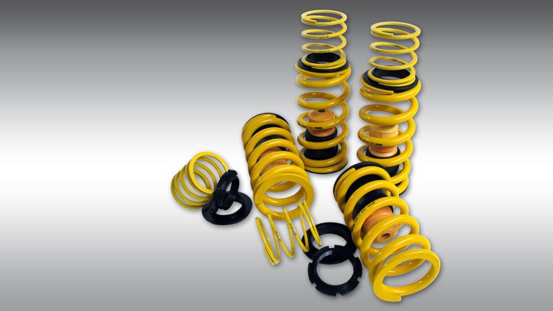 https://www.scuderiacarparts.com/imgrsfull/w800-c16_9/images/image-large/fahrwerksfedernsatz_L522203_l800x450.jpg